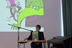 5310025668031016828_121